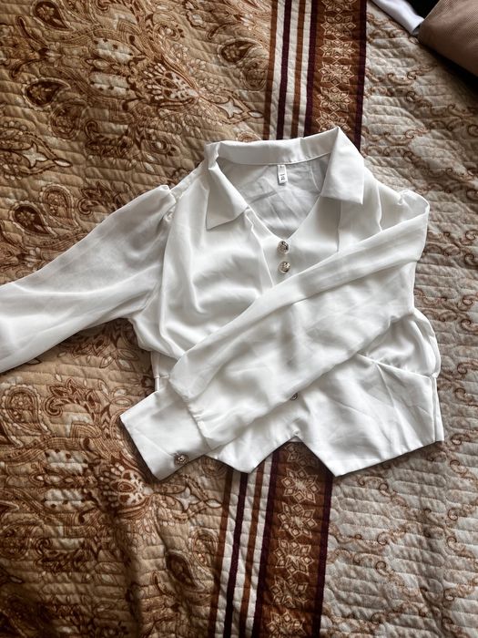 Топики, водолазки, ветровка