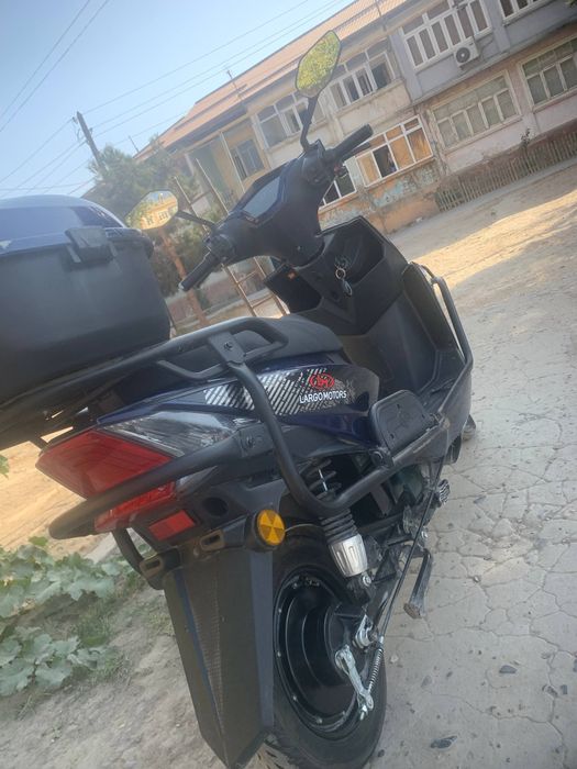 Elektro skuter:Largo Motors