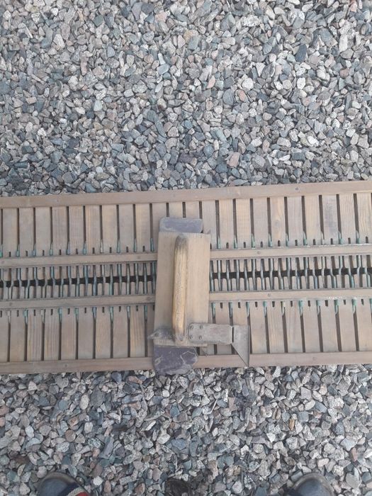 Деревянная вязальная машинка