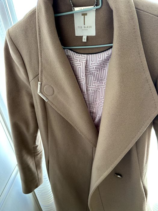 Кафяво дамско палто Ted Baker от 100% вълна