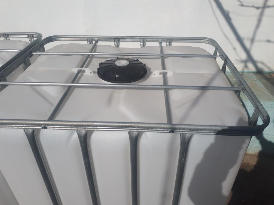 Bazin 1000 și 700 litri apa curata cu grijaj zincat și palet plastic