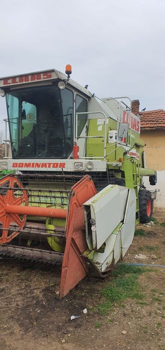 Tractor CASE 7230 și combina Clasa dominator serie maxi 108 SL