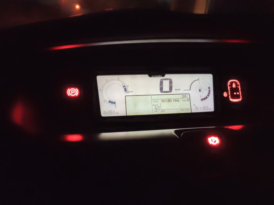 Продавам citroen c4 grand picasso