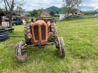 Tractor Fiat 411