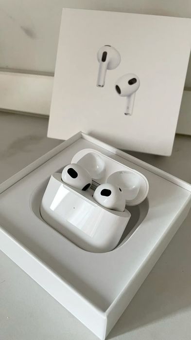 Продаю airpods цена 20к