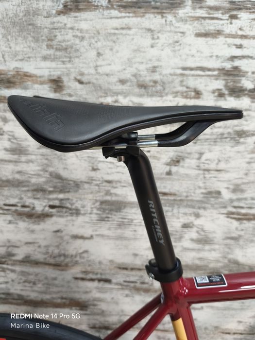 НОВ алуминиев шосеен велосипед Ridley Fenix SLA Disc 105 12 Fulcrum