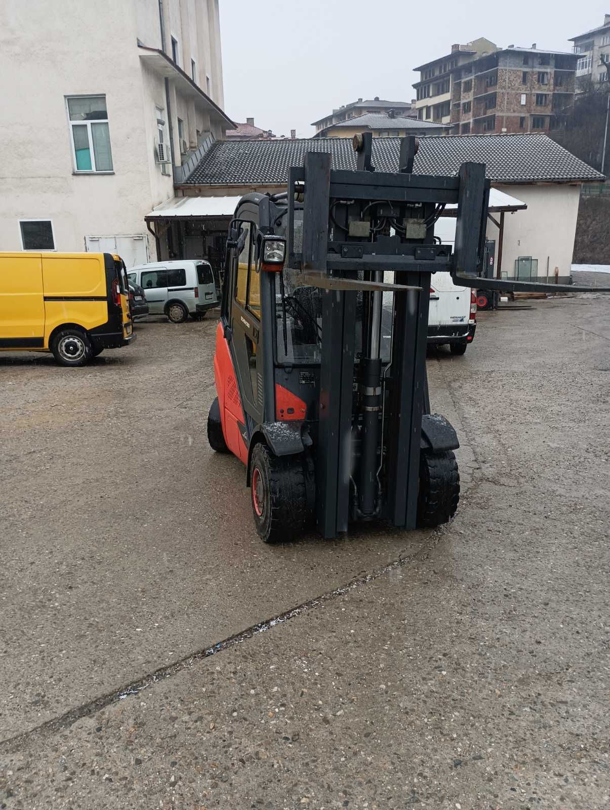 Мотокар LINDE H35 триплекс