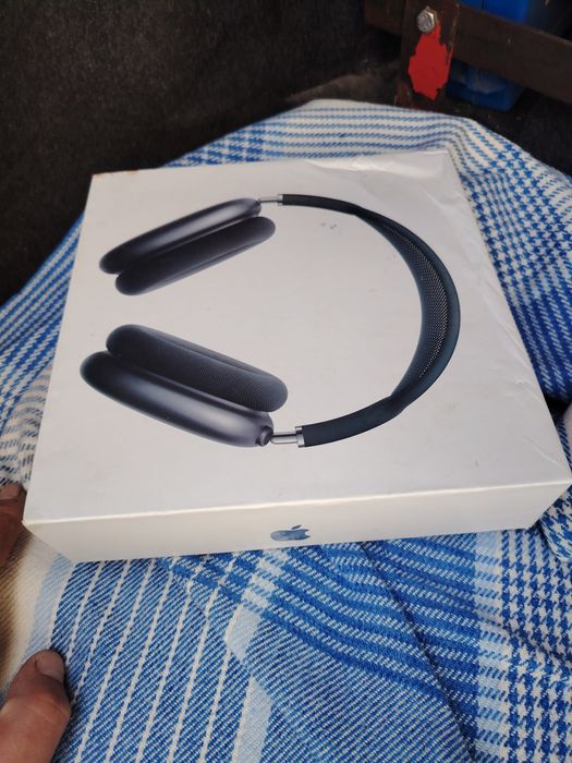 Air pods max новый