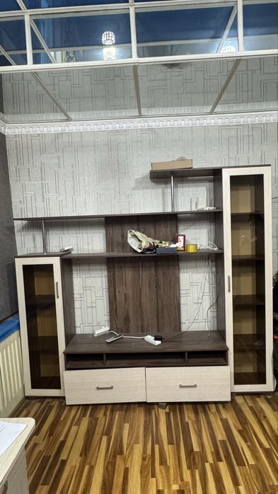 Продам шкафы и трюмо