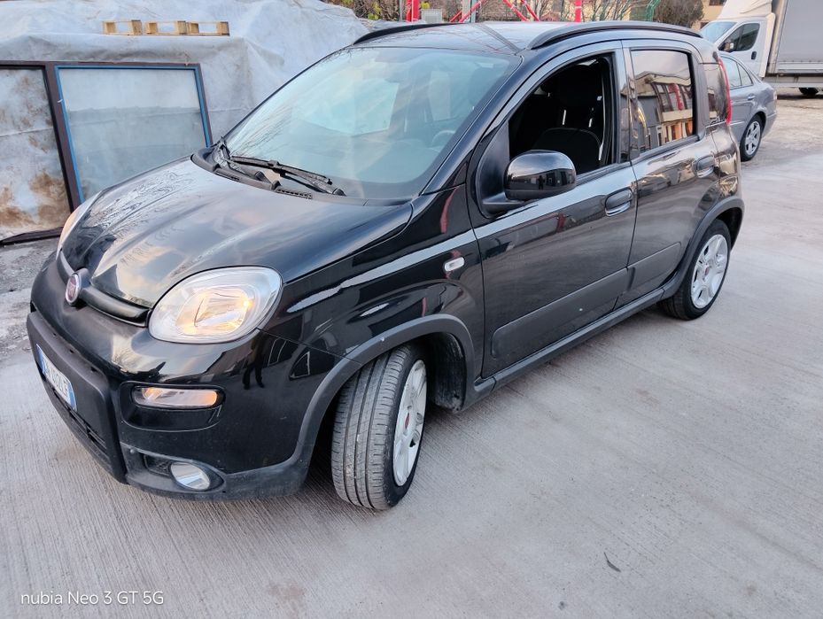Fiat Panda Hibrida 2023   25000 km