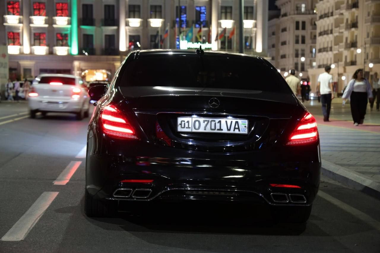Mercedes Benz W222 S500