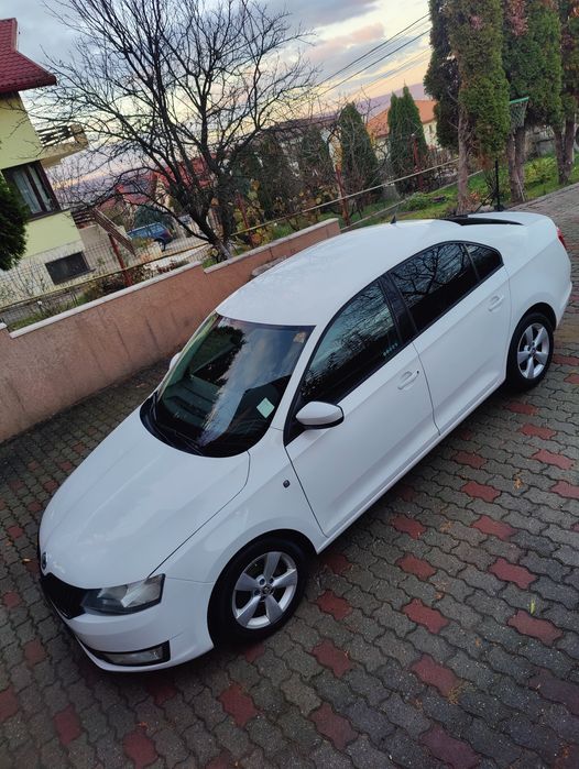 Vând Skoda Rapid