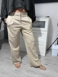 Pantaloni M sau L, material calitativ