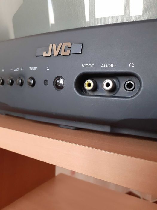 телевизор jvc 14 инча