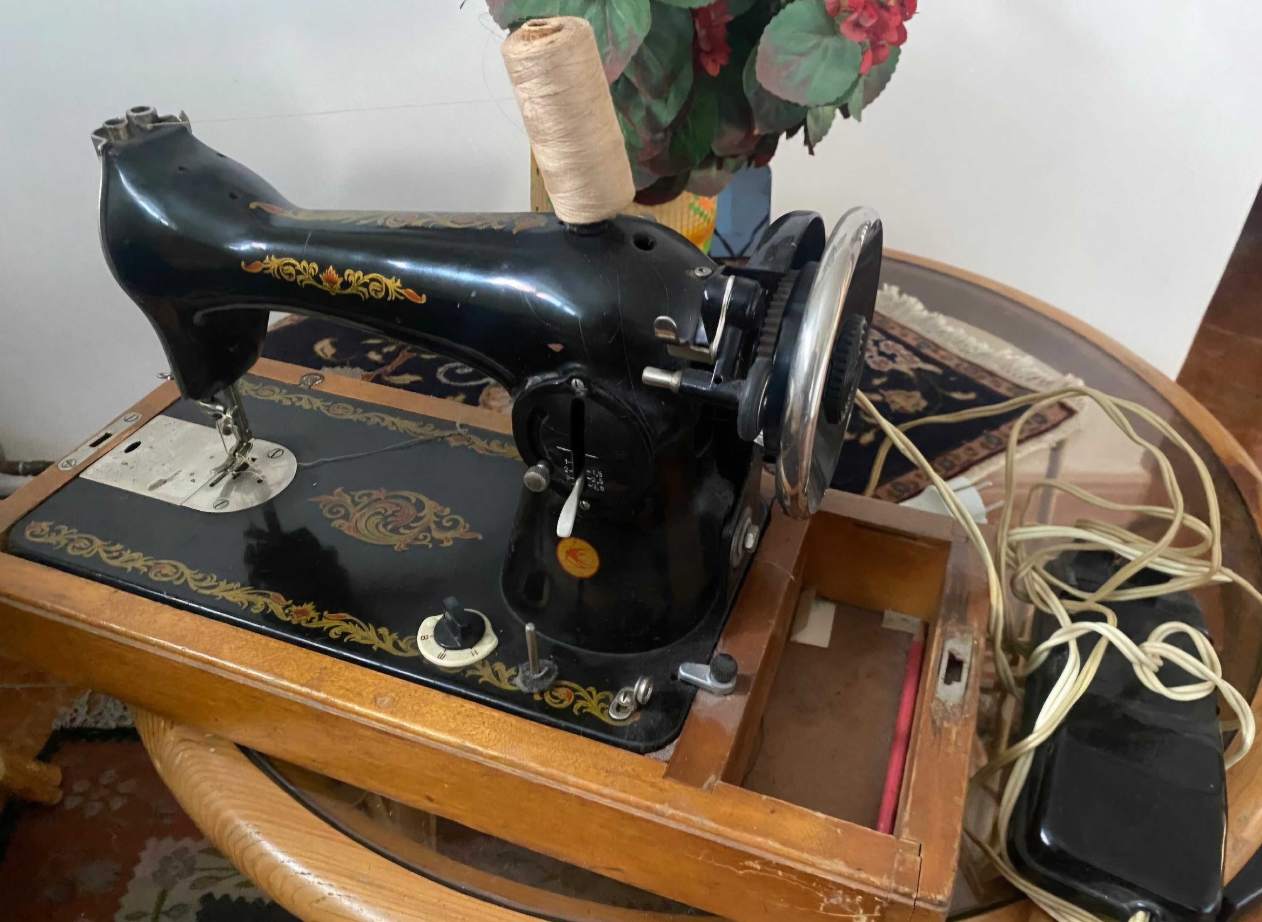 Urgent masina de cusut Singer 1973