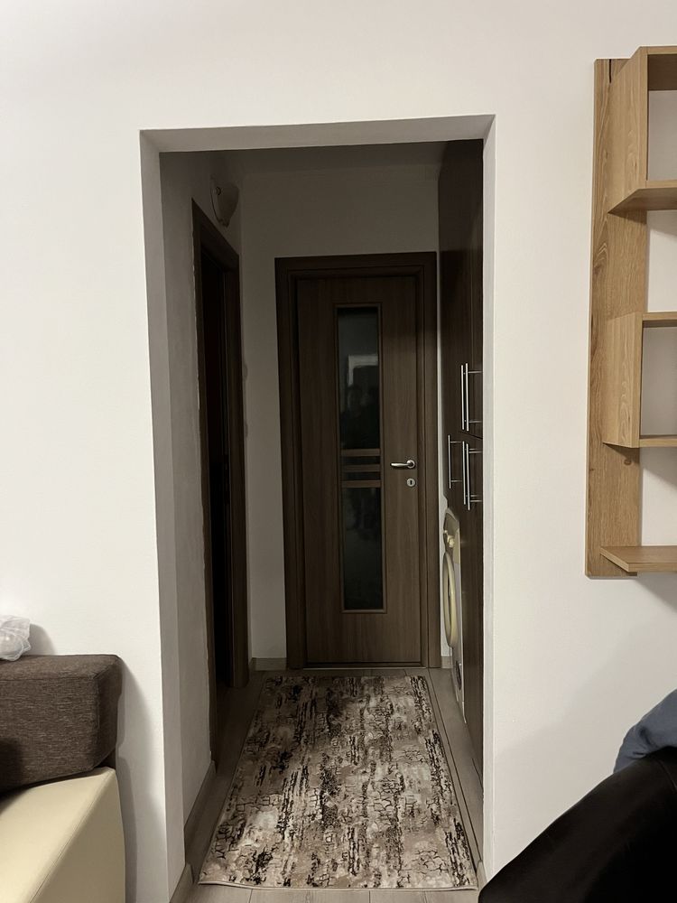 Inchiriez apartament 2 camere Micro16