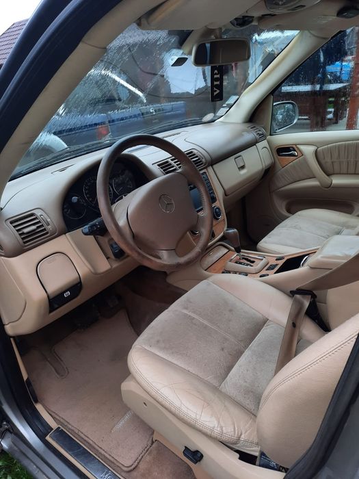 Vand Mercedes ML 270