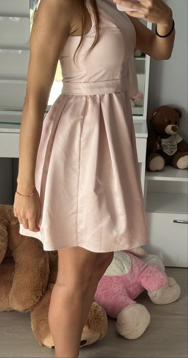 Рокля цвят пудра размер 38