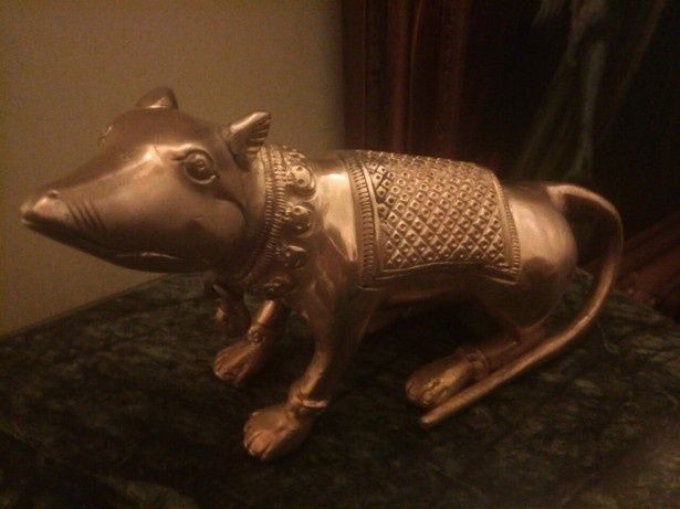 Sculptura din bronz masiv ,statueta șobolan din bronz masiv o lucrare