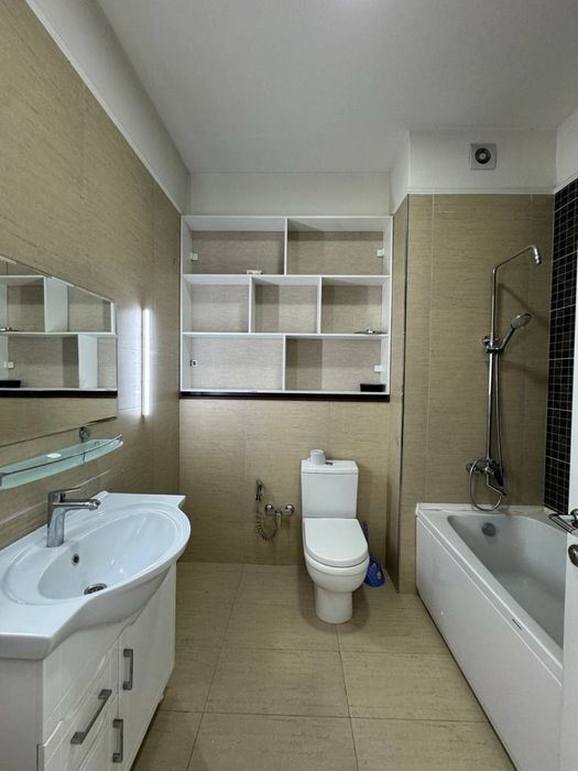 Олмазор сити, Бизнес центр, Корасарой, Северный Алмазар