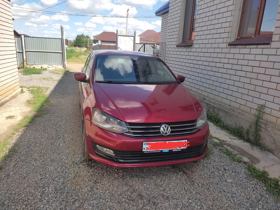 Volkswagen Polo sedan