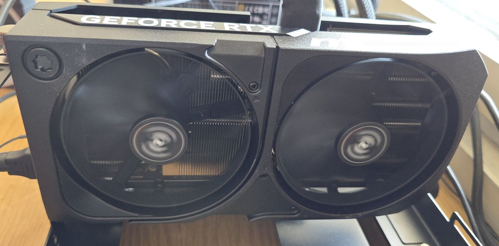 Видео карта MSI RTX 5070 Shadow 2X 12GB GDDR7 Nvidia, като нова