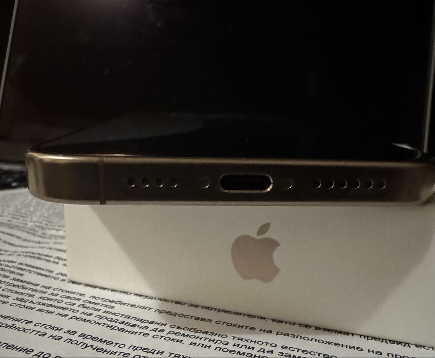 iPhone 16 Pro Max 256GB Desert Titanium - 24м. Гаранция