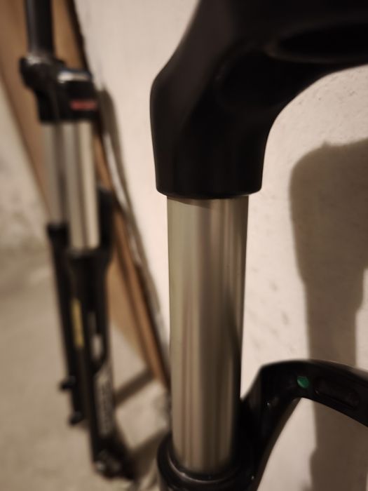 Продават се 3 броя Sr suntour Raidon.  Цената е на брой.