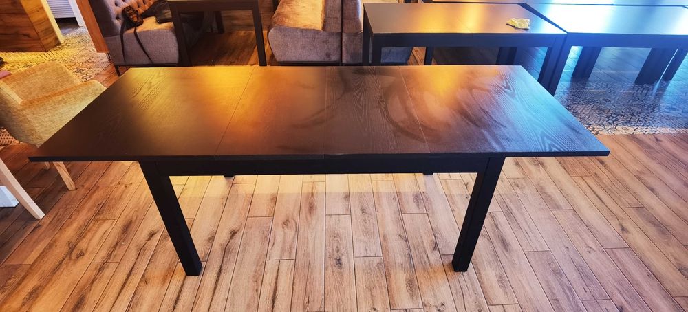 vand mese extensibila 4-8 pers ,negre, BJURSTA ,IKEA si scaune