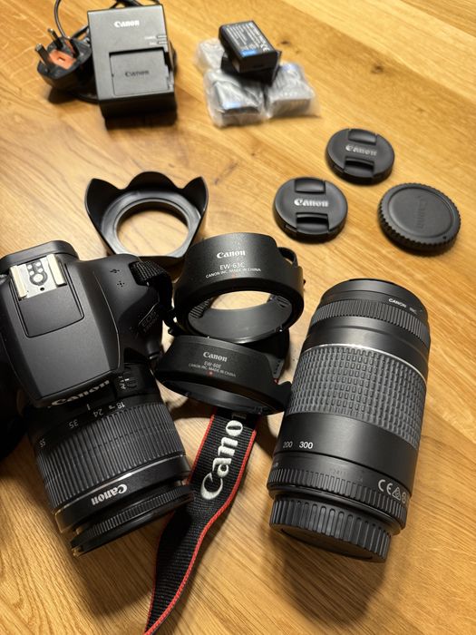 Aparat foto DSLR Canon EOS 1300D BK,18.0 MP