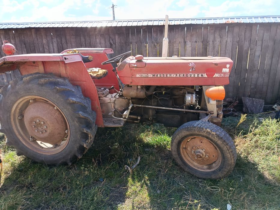 Tractor Massey Ferguson