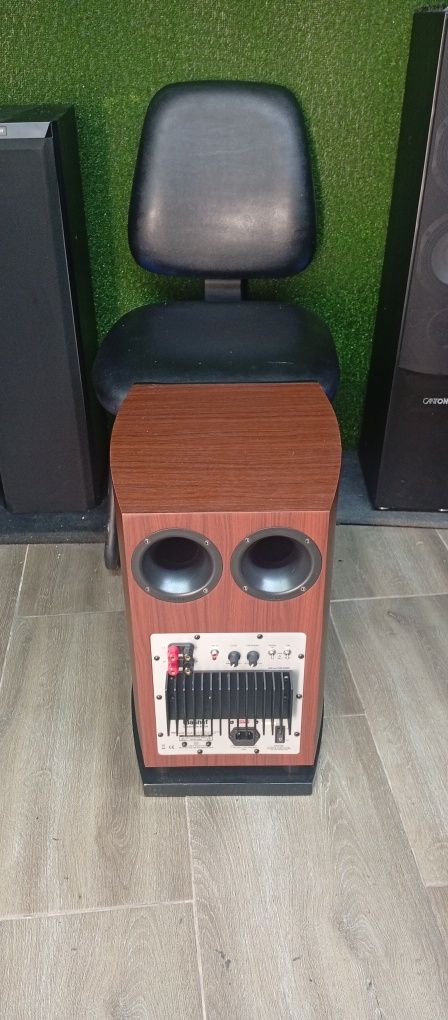 Активен субуфер MAGNAT QUANTUM 625A