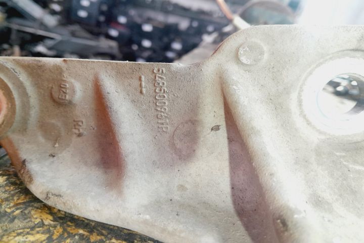 Suport motor 1.0 tce h4d460 548500961r Renault Captur 2  [din 2019 pana  2020] seria