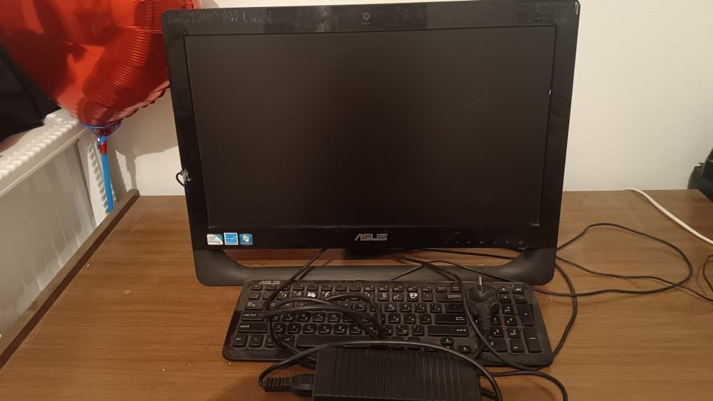 Продам Моноблок Asus
