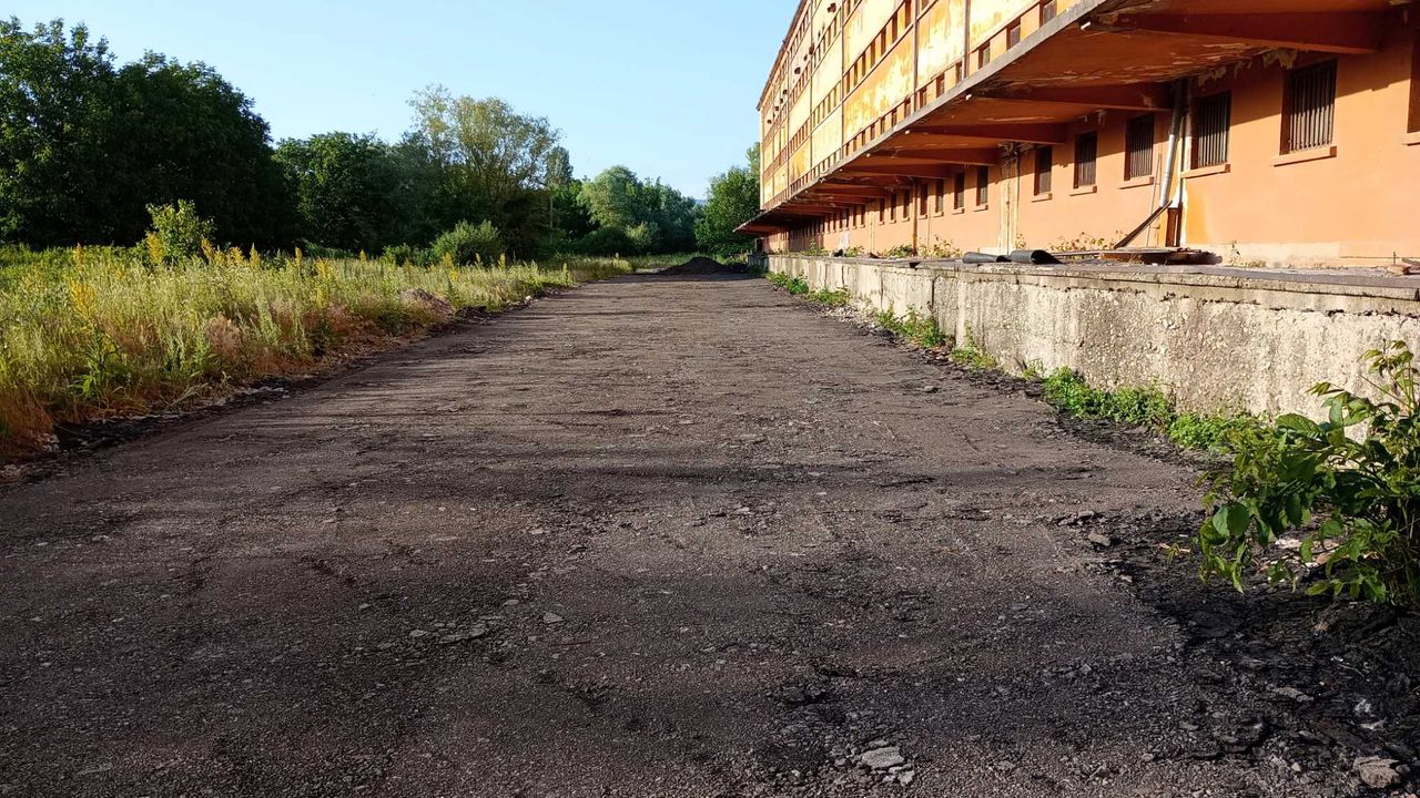 Дава се под наем Склад в Дупница - 220 кв.м за 255 € - Снимка #4