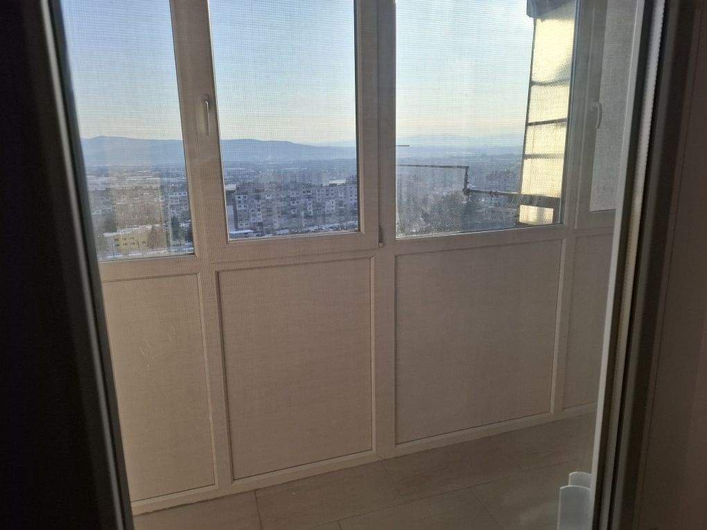 Дава се под наем Тристаен апартамент в Казанлък - 84 кв.м за 255 € - Снимка #8