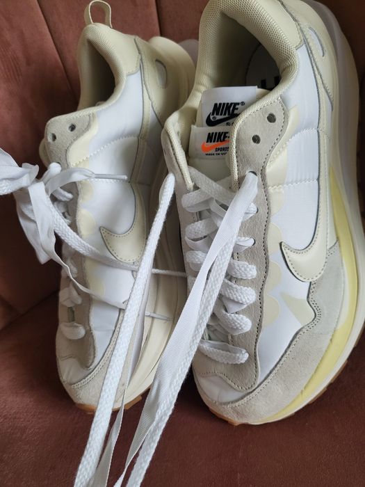 Nike Sacai adidasi barbati nr 42