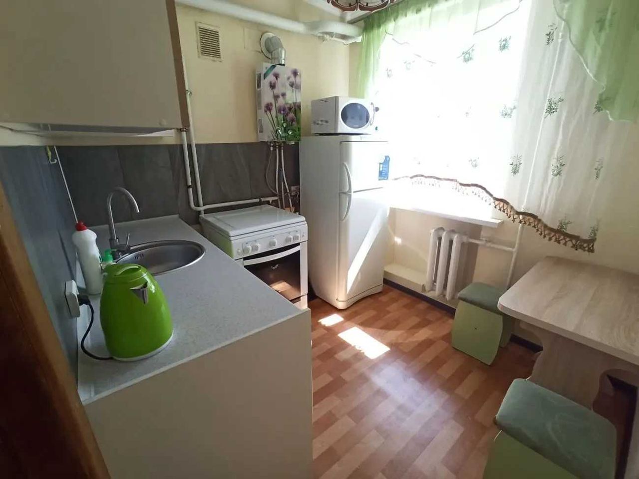 Дава се под наем Двустаен апартамент в София, Зона Б-5 - 55 кв.м за 433.5 € - Снимка #1