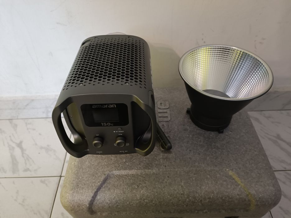 Amaran 150c RGBWW Led студийно осветление
