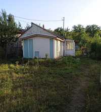 TerenI cu casa bătrânească in Cucuteni Letcani Iasi