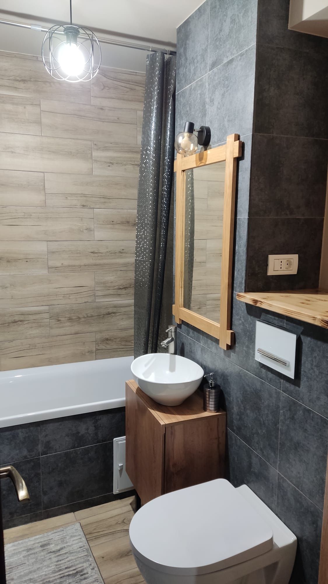 Inchiriez apartament cu 2 camere Burdujeni