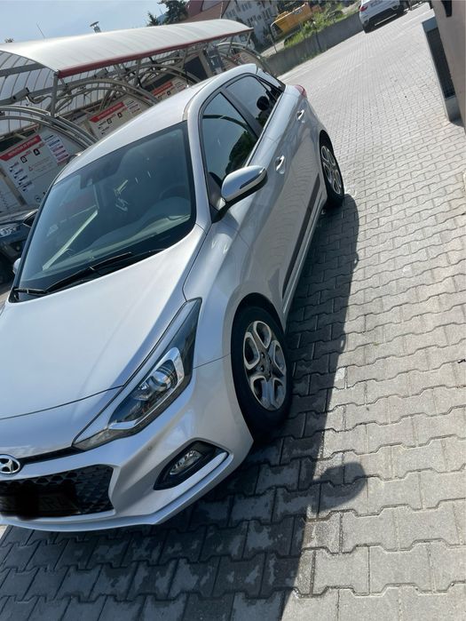Vând Hyundai i20 - 2019 Led Line