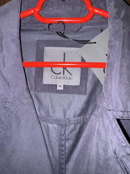 Trench barbatesc,Calvin Klein
