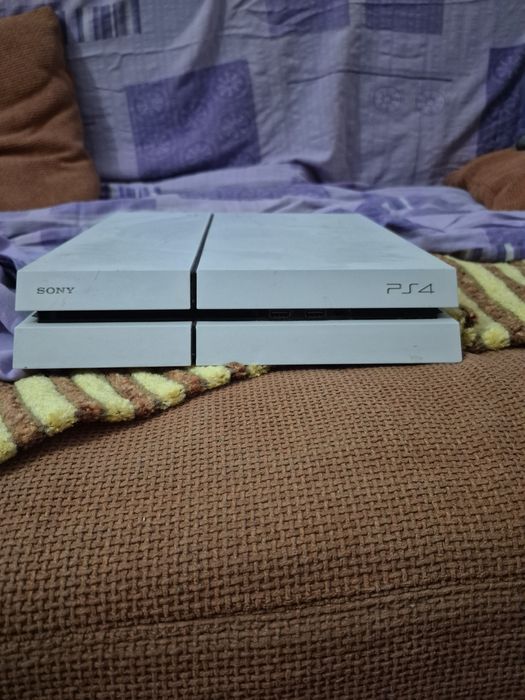 Vand PS4 SLIM 500GB