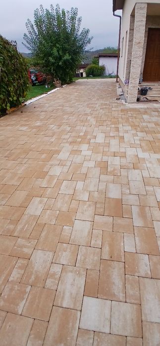 Pavaje si amenajări!