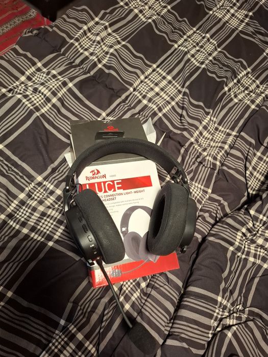 Vand casti gaming  wireless