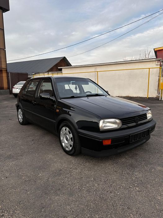 продам гольф 3 1.8