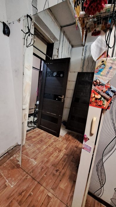 Продам большие зеркала.