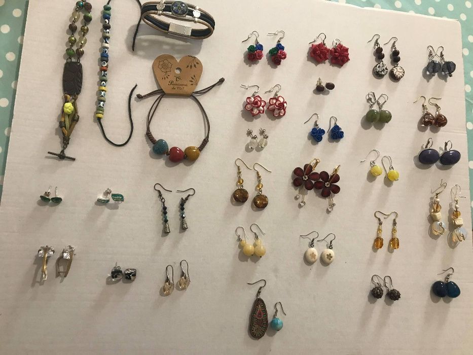 Bijuterii pentru femei - totul la 150 lei