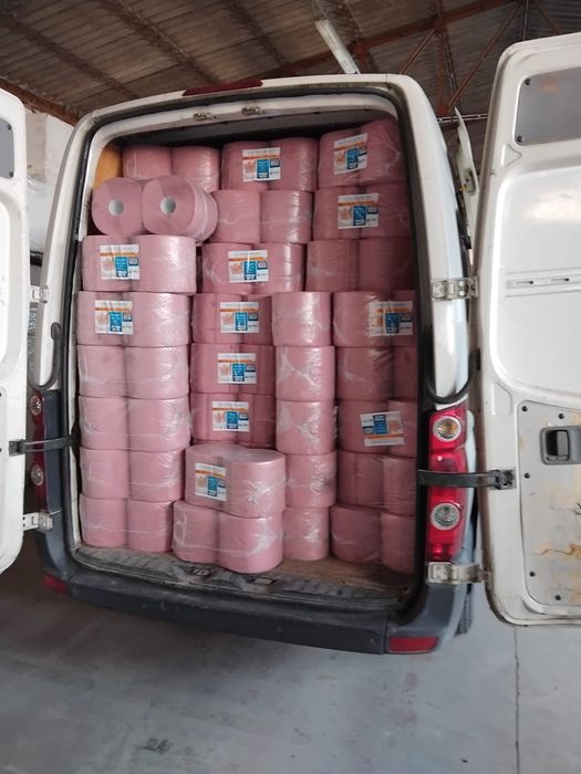 De vânzare Hârtie pentru service cât si pentru uz casnic!